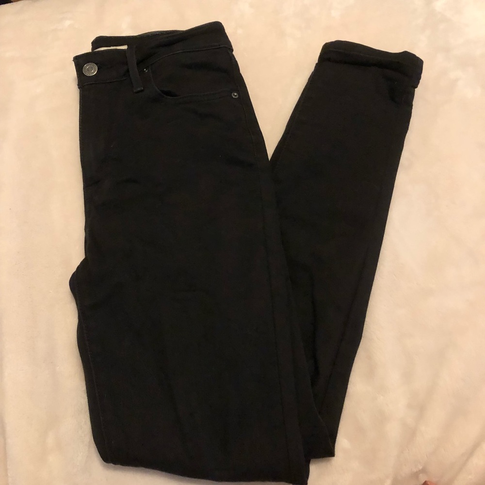 BRAND NEW Black High Waisted Levi’s